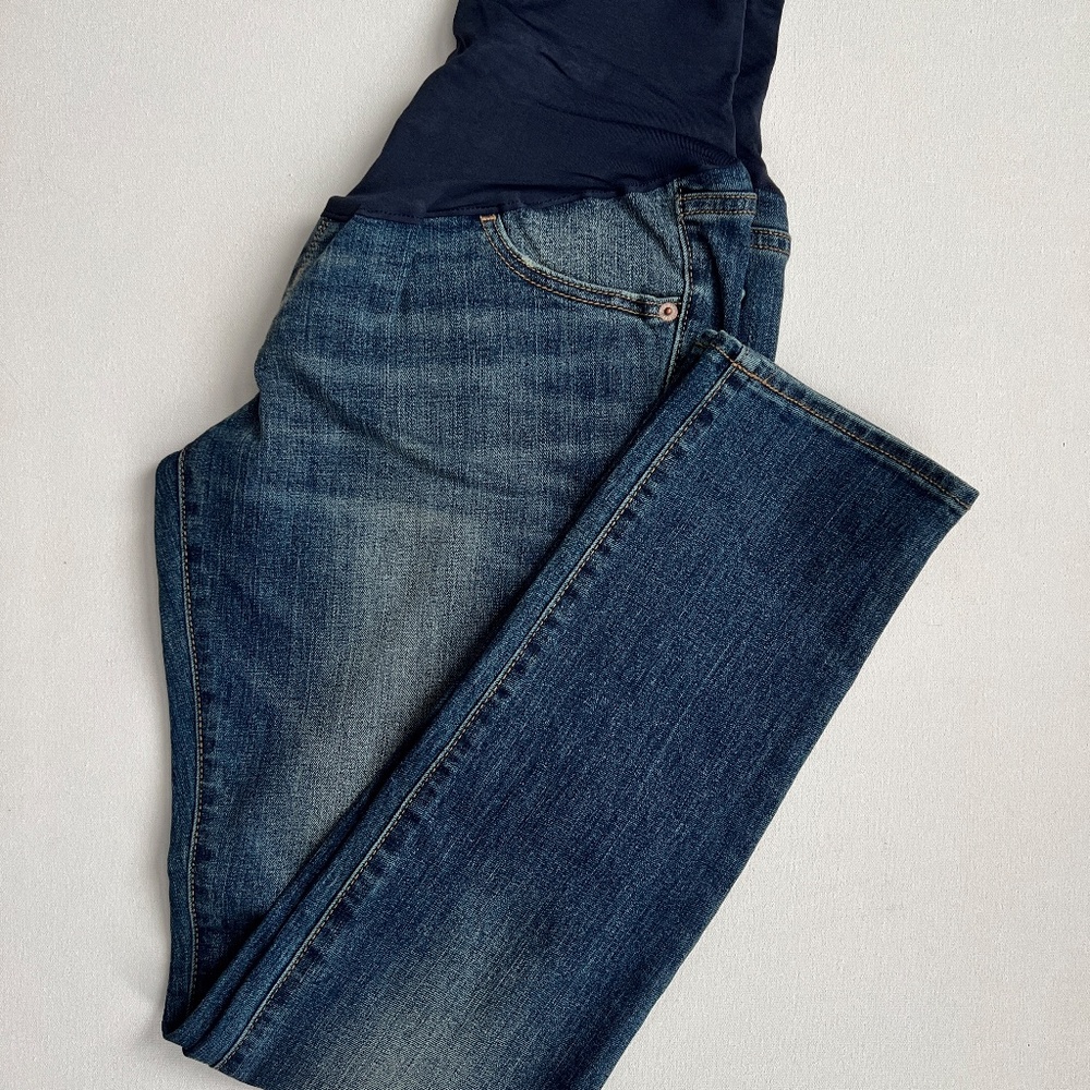 Old Navy Maternity Jeans – Size 6 – Full Belly Panel – Medium Wash